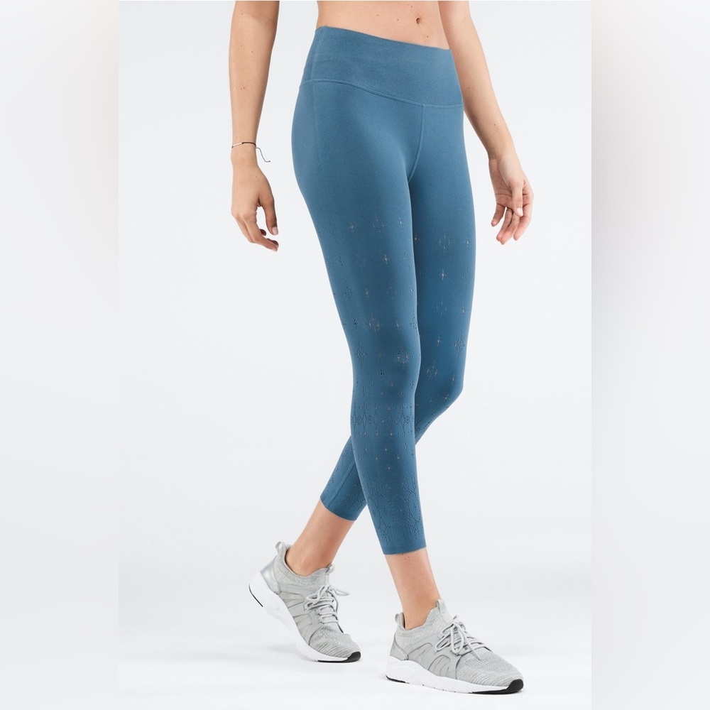 Fabletics || NWOT High-Waisted SculptKnit® Eyelet 7/8 (S)